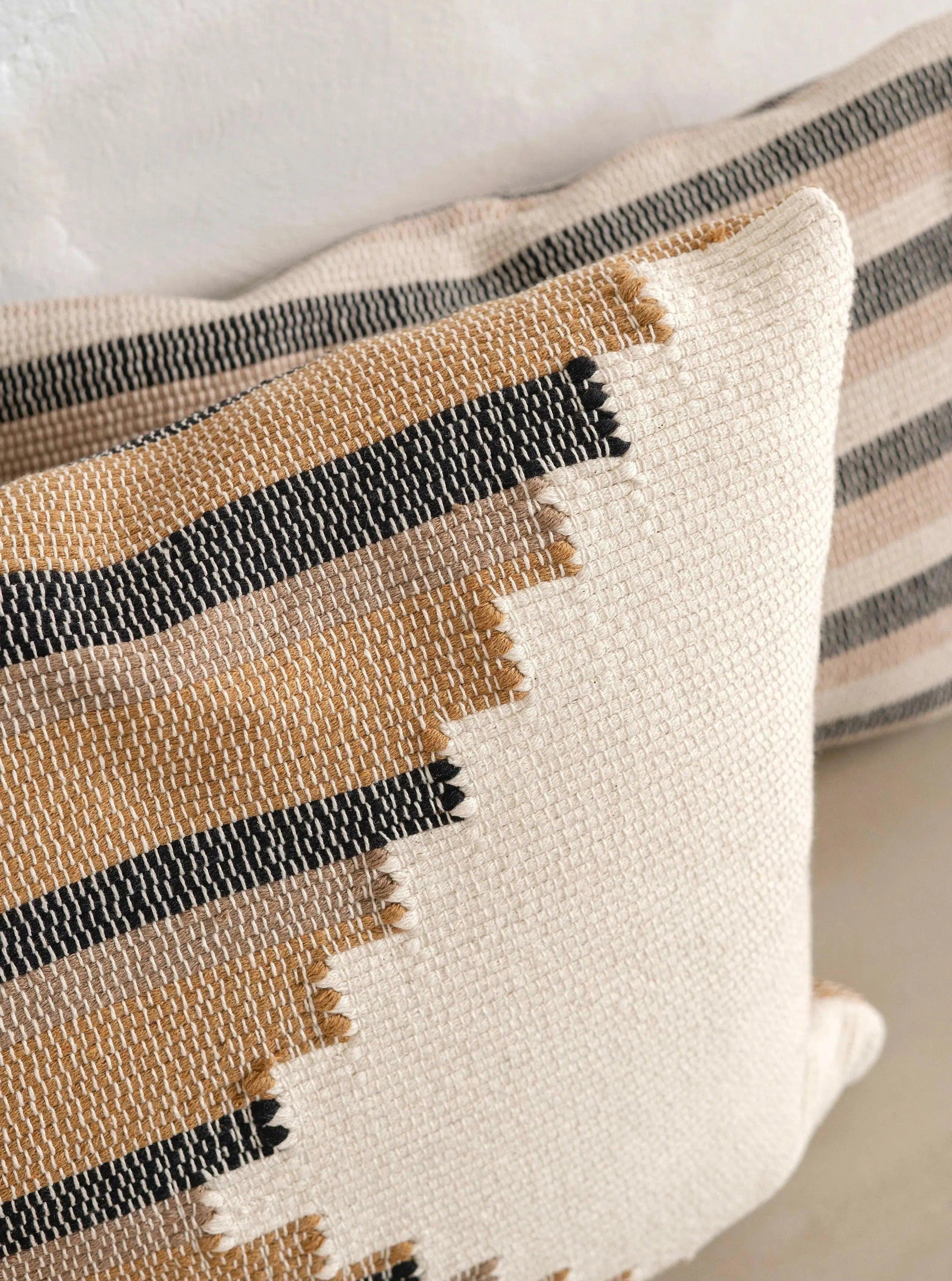 Listra Capa Almofada Camelo - Leva Oficina