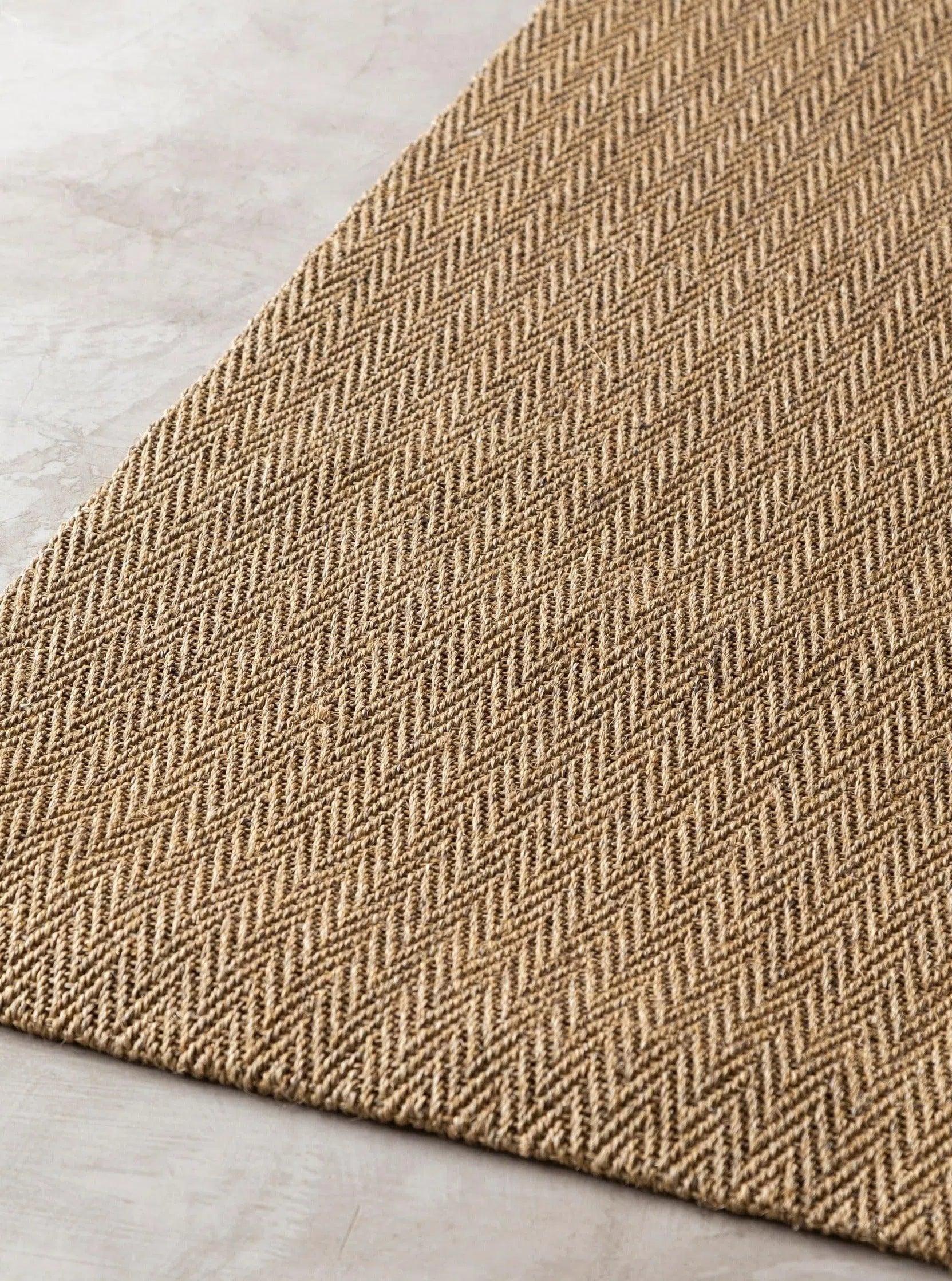 Tapete Sertania Espinha de Peixe - Leva Oficina